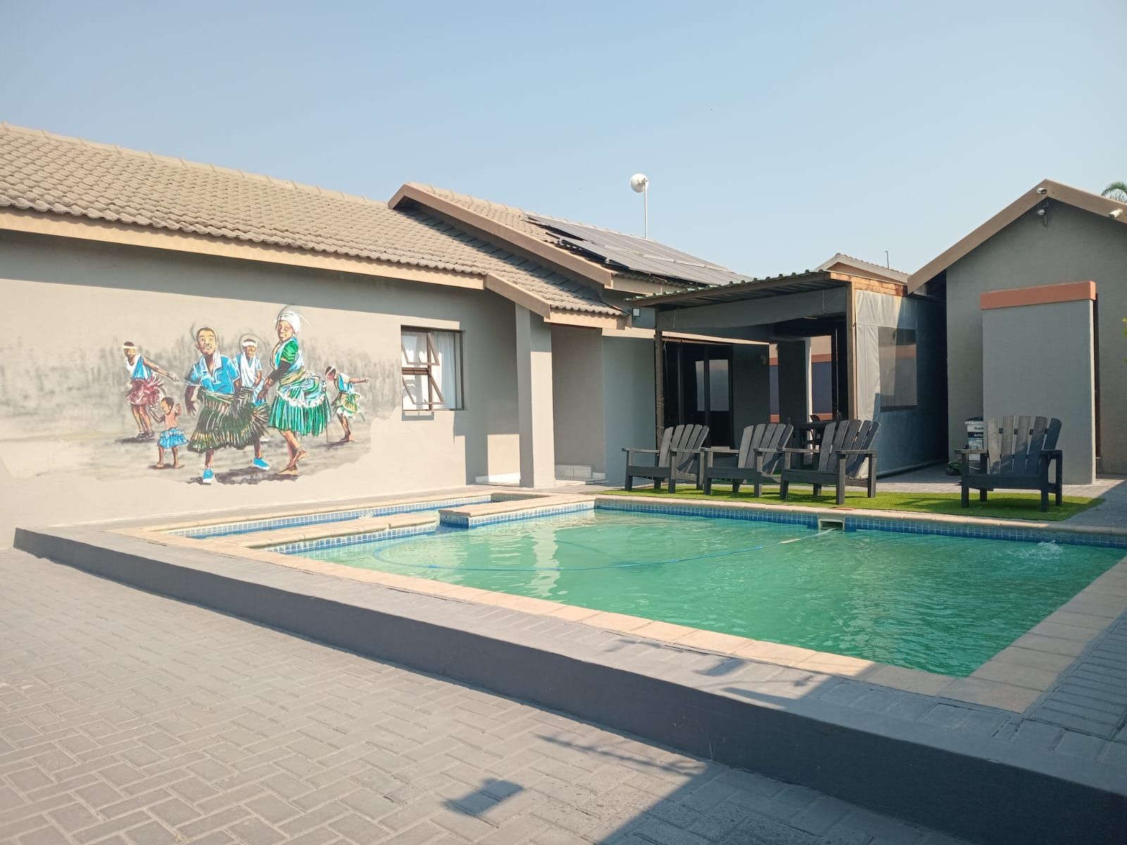 The pool in the courtyard at Tsonga
